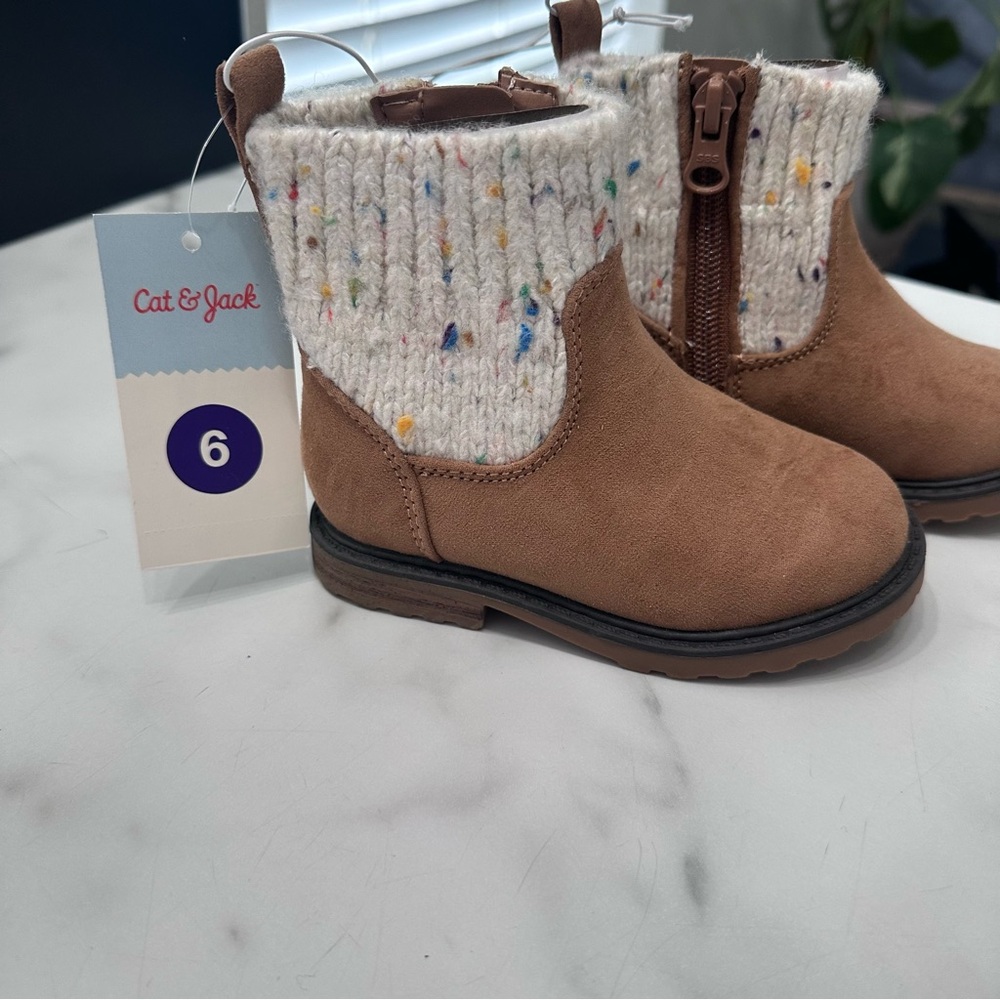 Cat & Jack Brown Ankle Boots with Knit Cuff Size 6‎